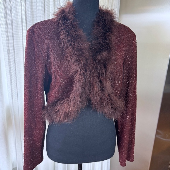 Vintage 80s bolero, burgundy gold thread, marabout feathers, Joseph Ribkoff, 8 - Picture 2 of 13